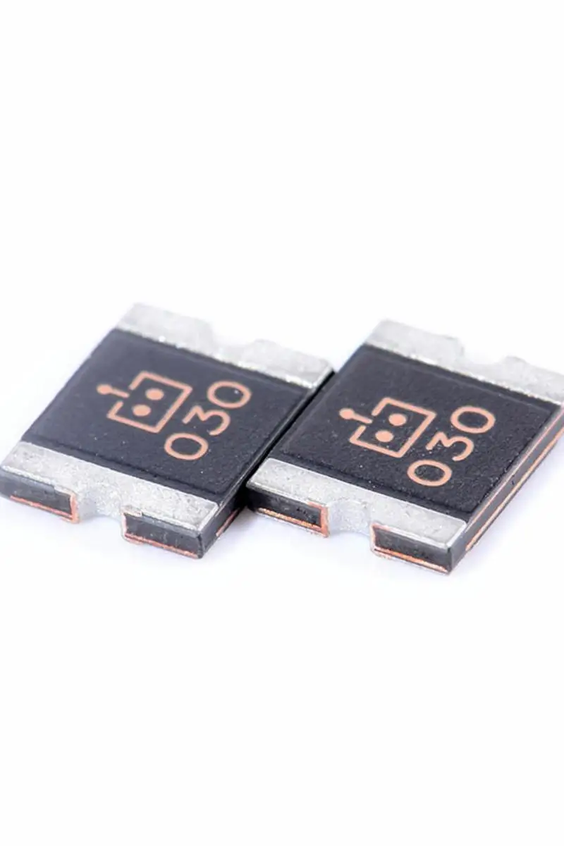 

2016B030TF Самовосстанавливающийся предохранитель smd WDS2016-030 60 В 0,3 А 2016 SMD