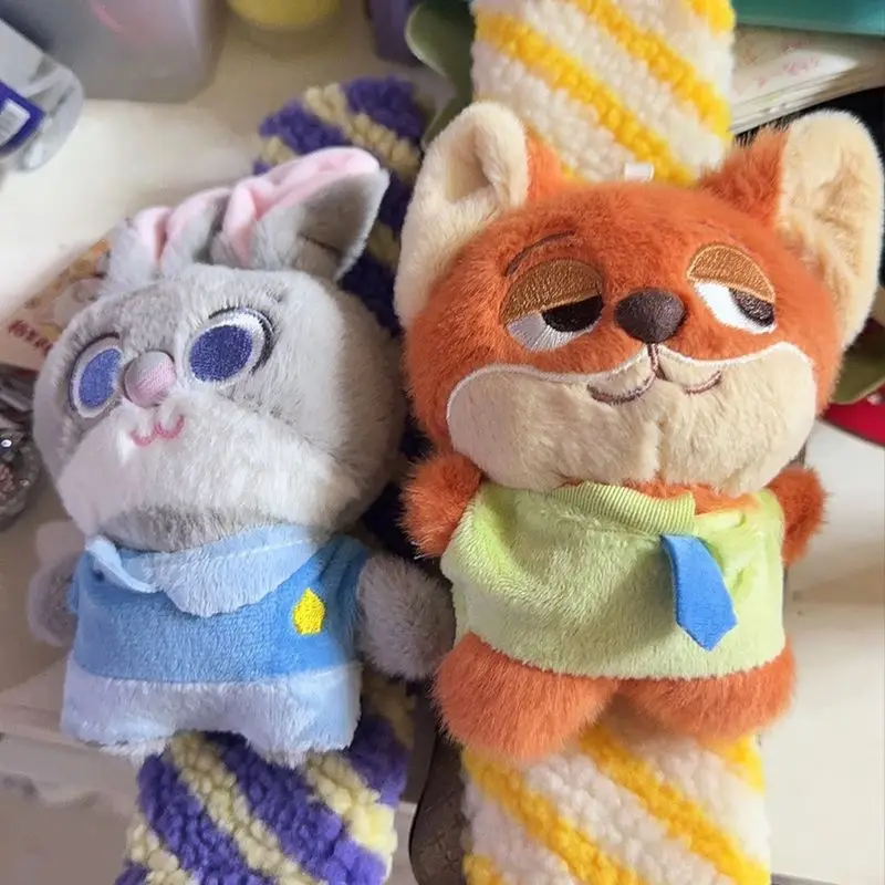 حزام أمان للسيارة من كارتون كريزي زوتوبيا نيك جودي، لعبة قطيفة لطيفة، غطاء كتف للسيارة، هدية دمية إبداعية ناعمة ومريحة #2