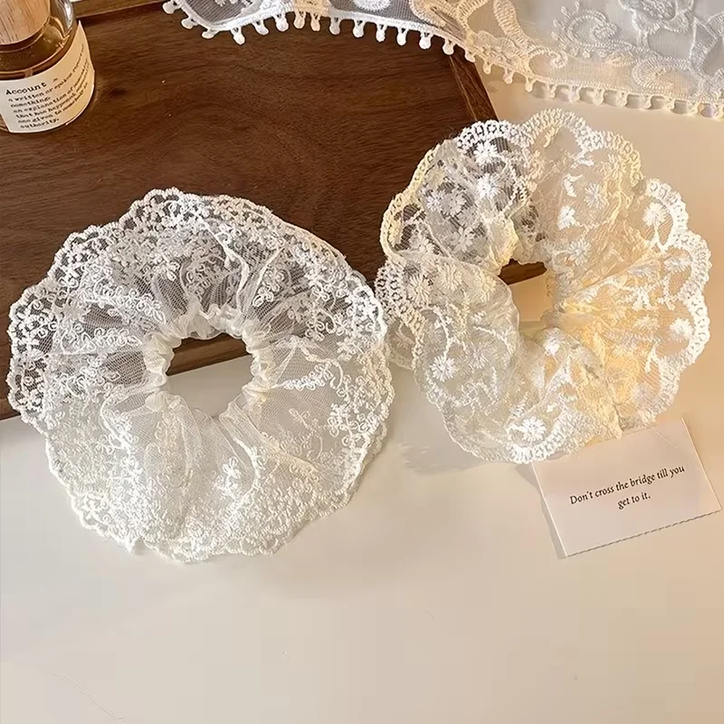 4pcs White Lace Daisy Clover Vine Mesh Hair Ties for Rustic Beach Camping Delicate Hairstyles Pack of 4