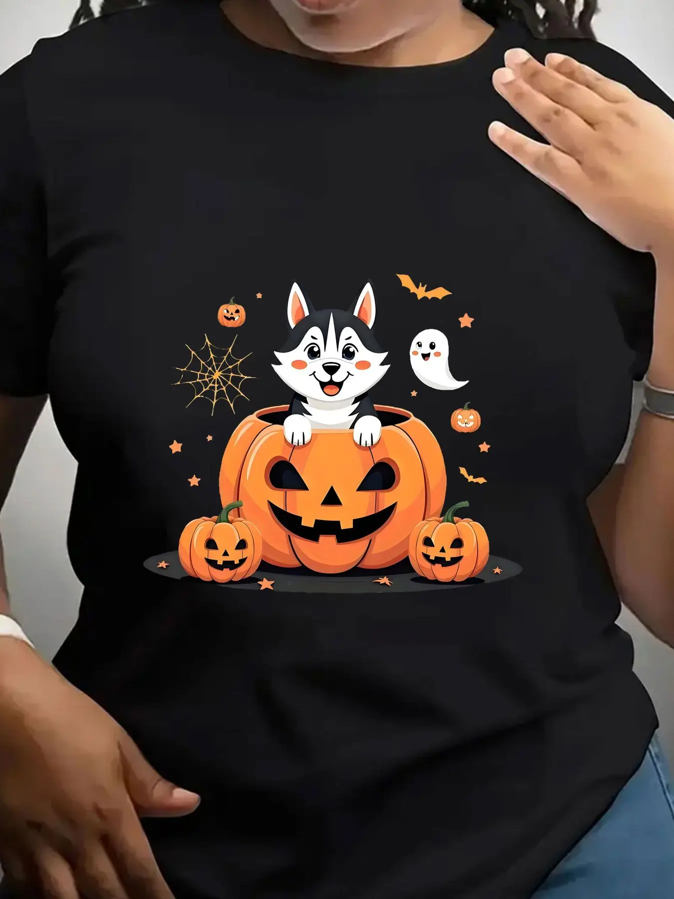 Women's Trendy Crew Neck T-Shirt Cute Husky in Pumpkin Halloween Design Suitable for Casual Sportswear