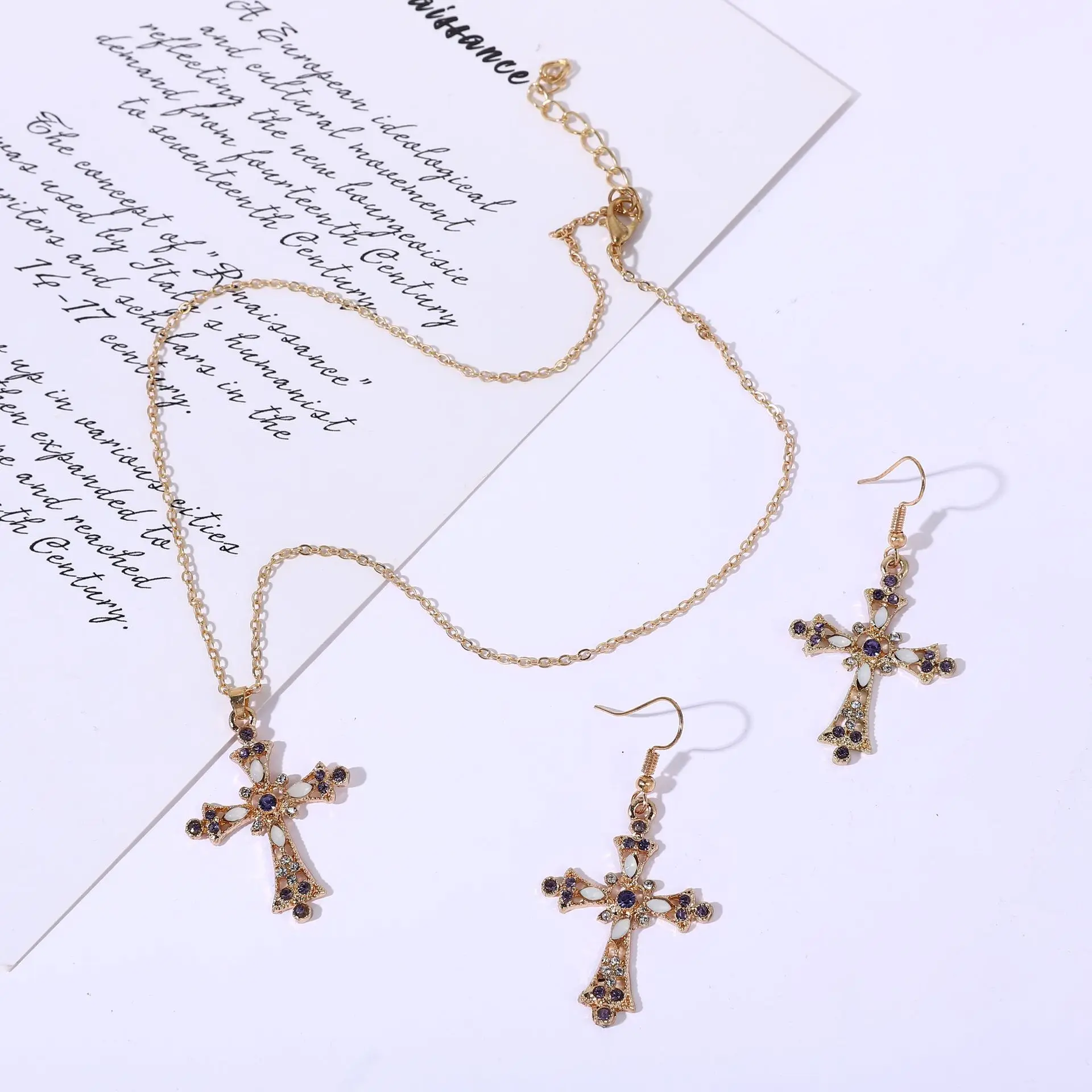 Gothic Style Pink Purple Zircon Cross Necklace Ladies Rhinestone Pendant Clavicle Chain Charm Party Jewelry Gifts