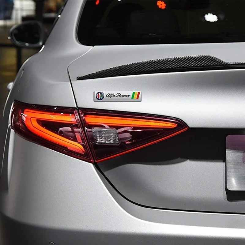 ملصق شعار البرسيم بأربع أوراق خضراء لسيارة ألفا روميو 147 156 166 159 ميتو جيوليتا جوليا سبايدر ملصق شارة الجسم للحاجز الجانبي للسيارة #5