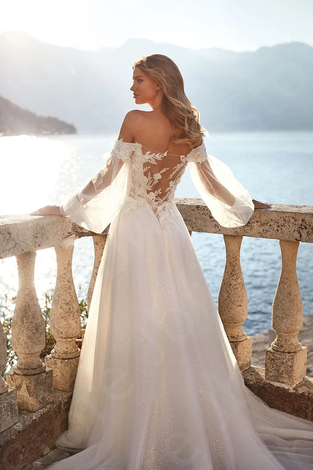 2025 New Sparkling Bohemian Bridal Gown, Off-Shoulder Long Sleeve Beach Wedding Dress with Train, Lace, Customizable.