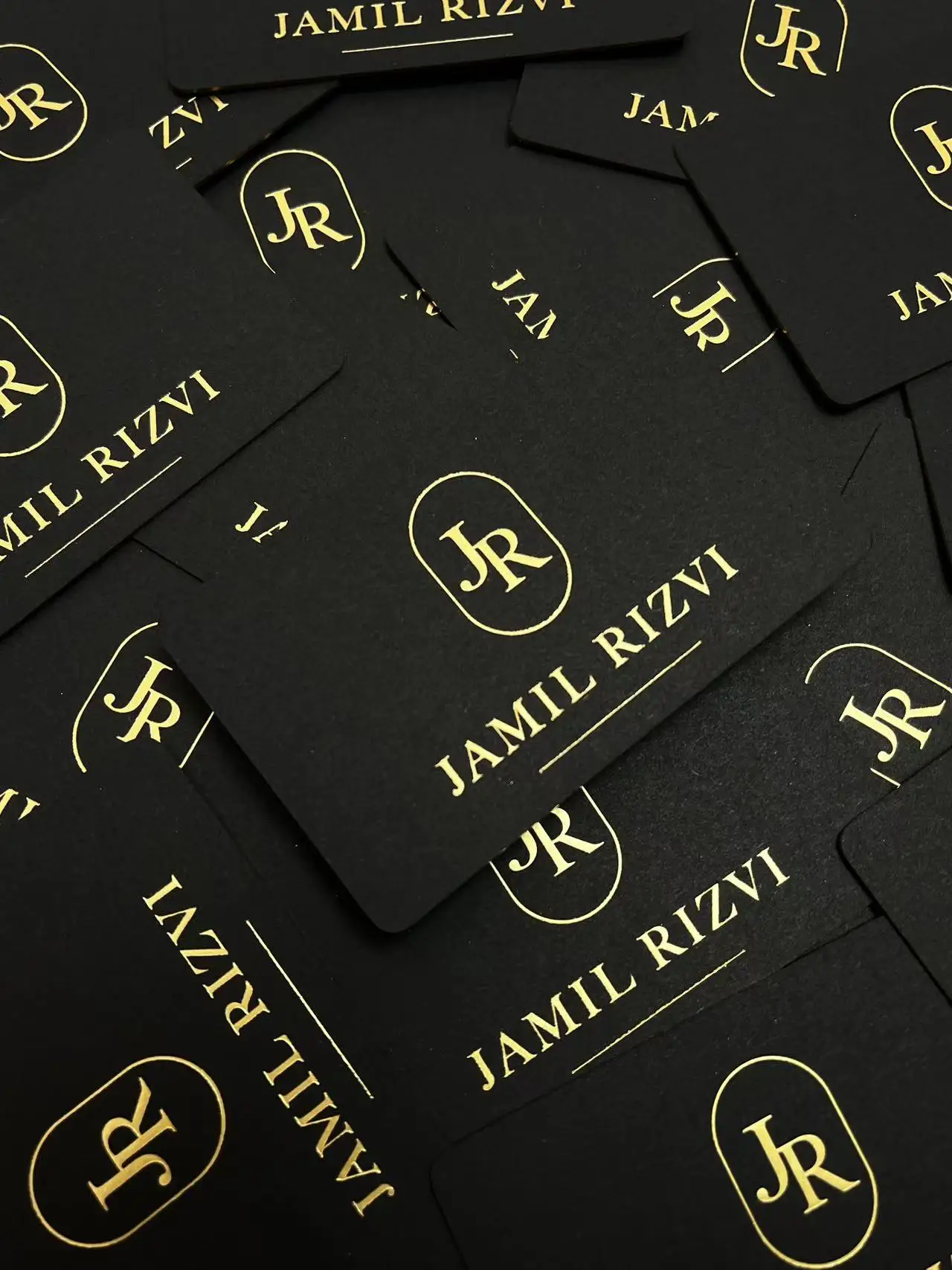 Custom Luxury Business Cards Personalized High-End Matte Black Paper with Gold Foil Stamping Minimalist Professional Name Card