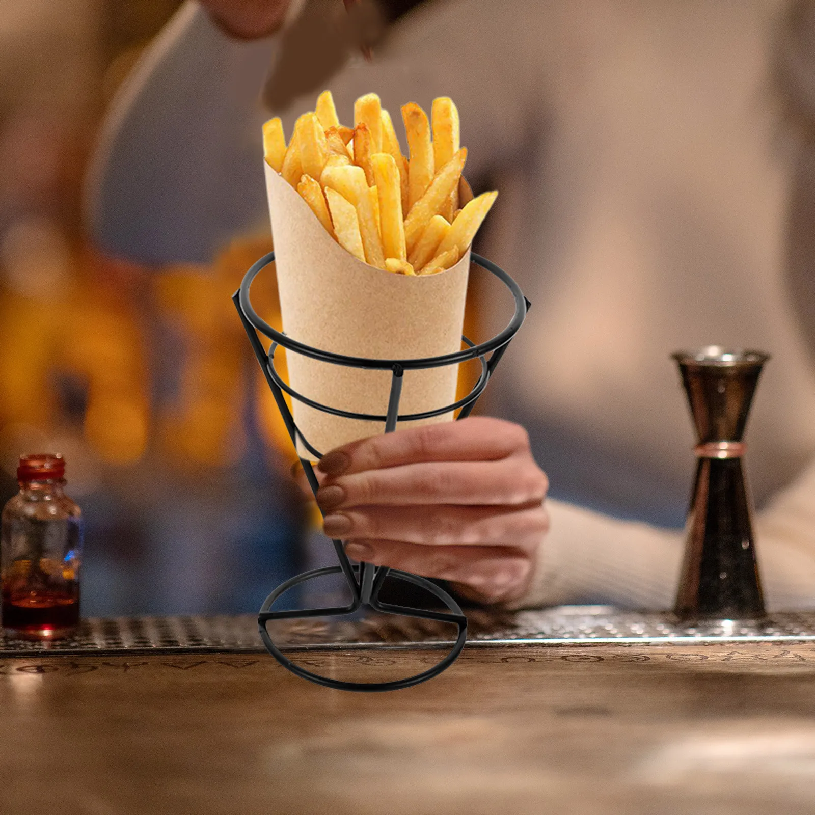 

2pcs French Fries Iron Snack Serving Basket For Restaurant Hotel Tableware Fried Chicken Holder Kitchen Tool Appetizer Display