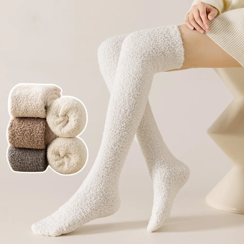 Kaus Kaki Wol Coral Fleece Tebal Model Panjang Warna Solid Anti-Selip untuk Musim Gugur dan Musim Dingin