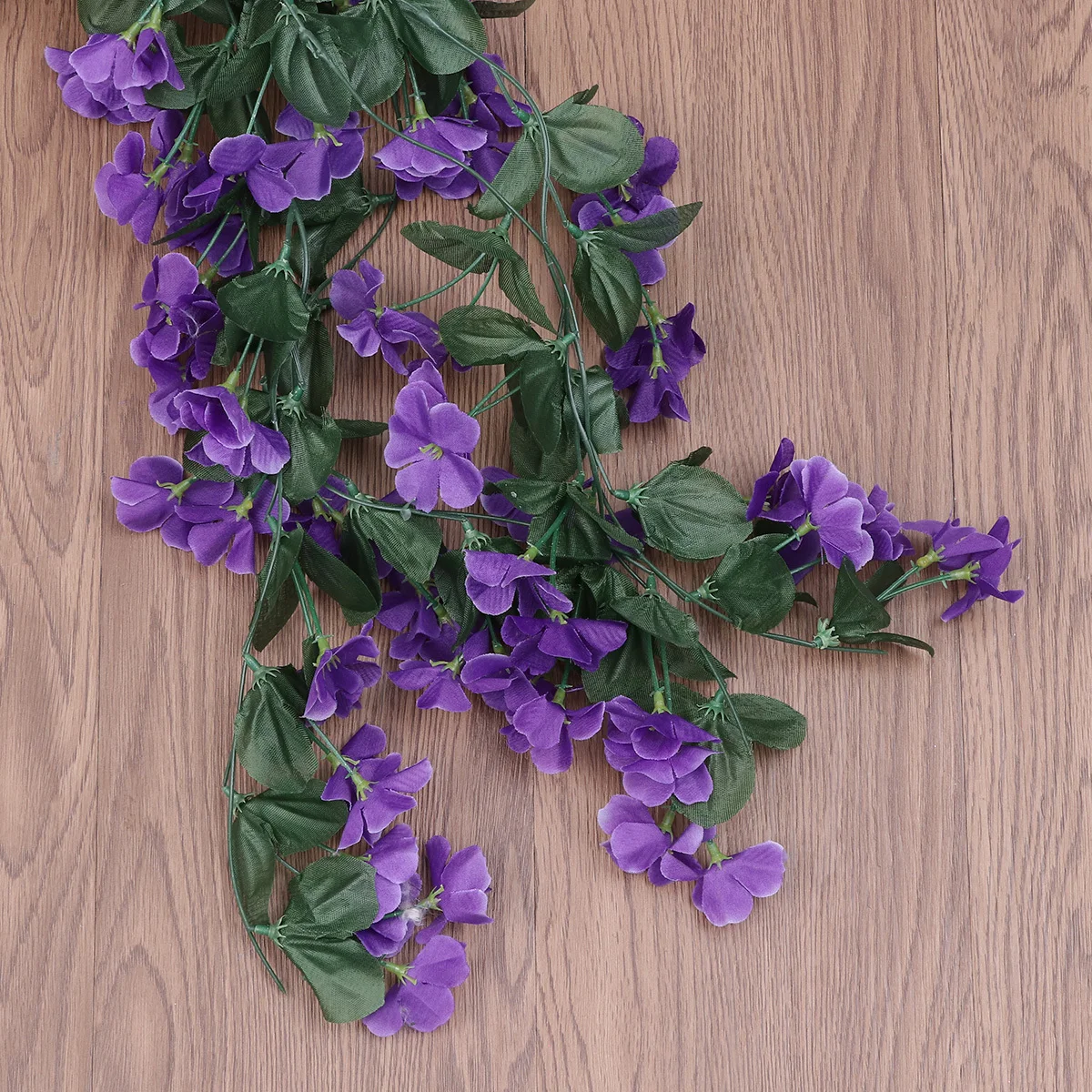 

2Pcs Artificial Hanging Vine Simulation Plants Realistic Fake Plastic Violet for Home Office Wedding Decoration Purple