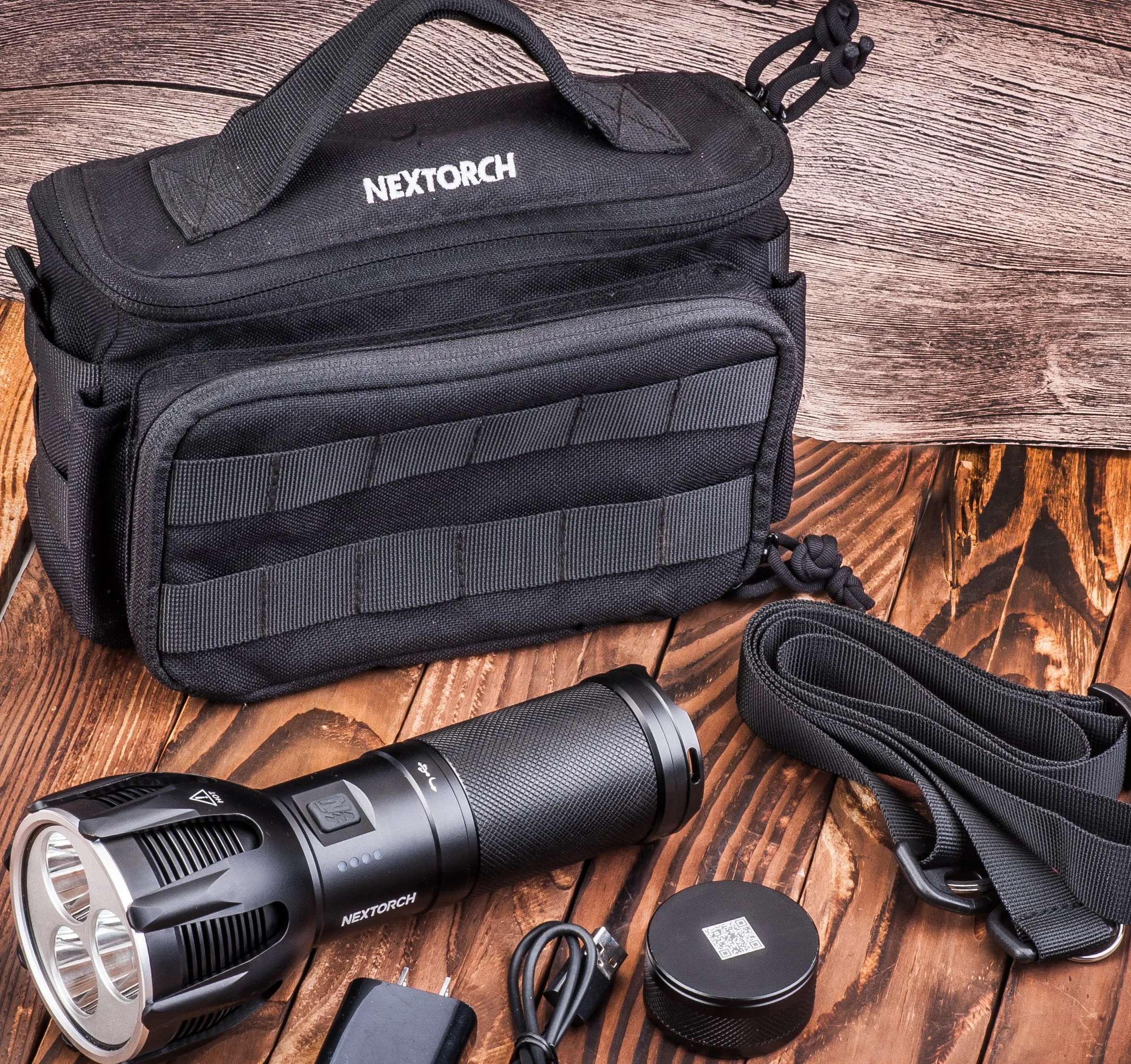 Вспышки Супер высокий люмен 30 В2 Фонарик Перезаряжаемый фонарик для кемпинга Зажигалка Открытый