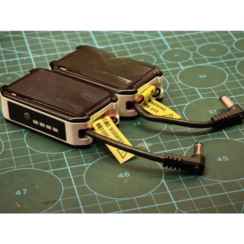 7.4V 18650 Lithium Cell Charging Box FPV Goggles2 Walksnail HDZERO Video Glasses DC Power Supply