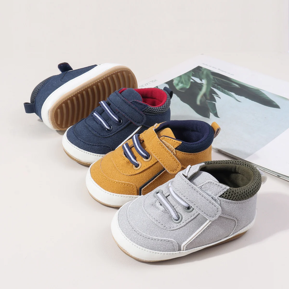 

2025 Spring and Autumn Baby Boys and Girls Fashion Design TPR Sole Anti Slip Shoes High Quality Comfortable Prewalker Shoes