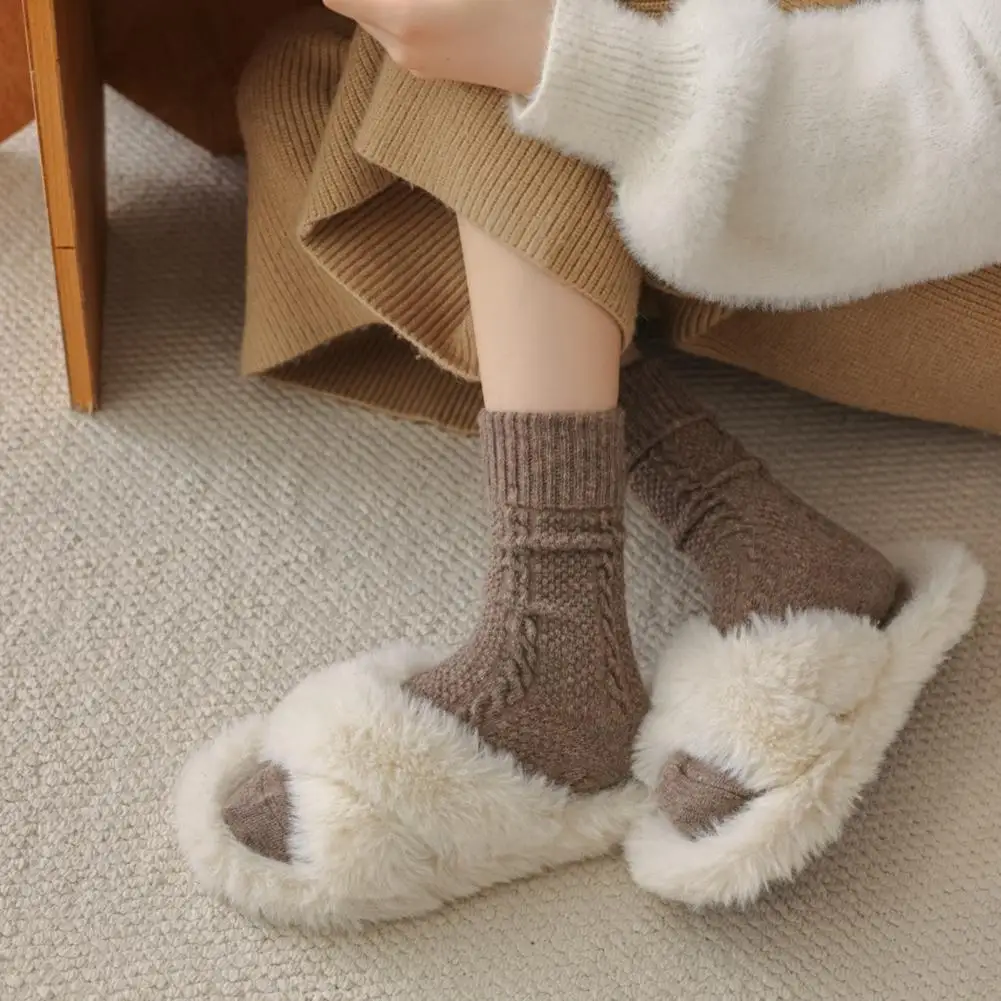 Women's Winter Sports Socks - close-up view