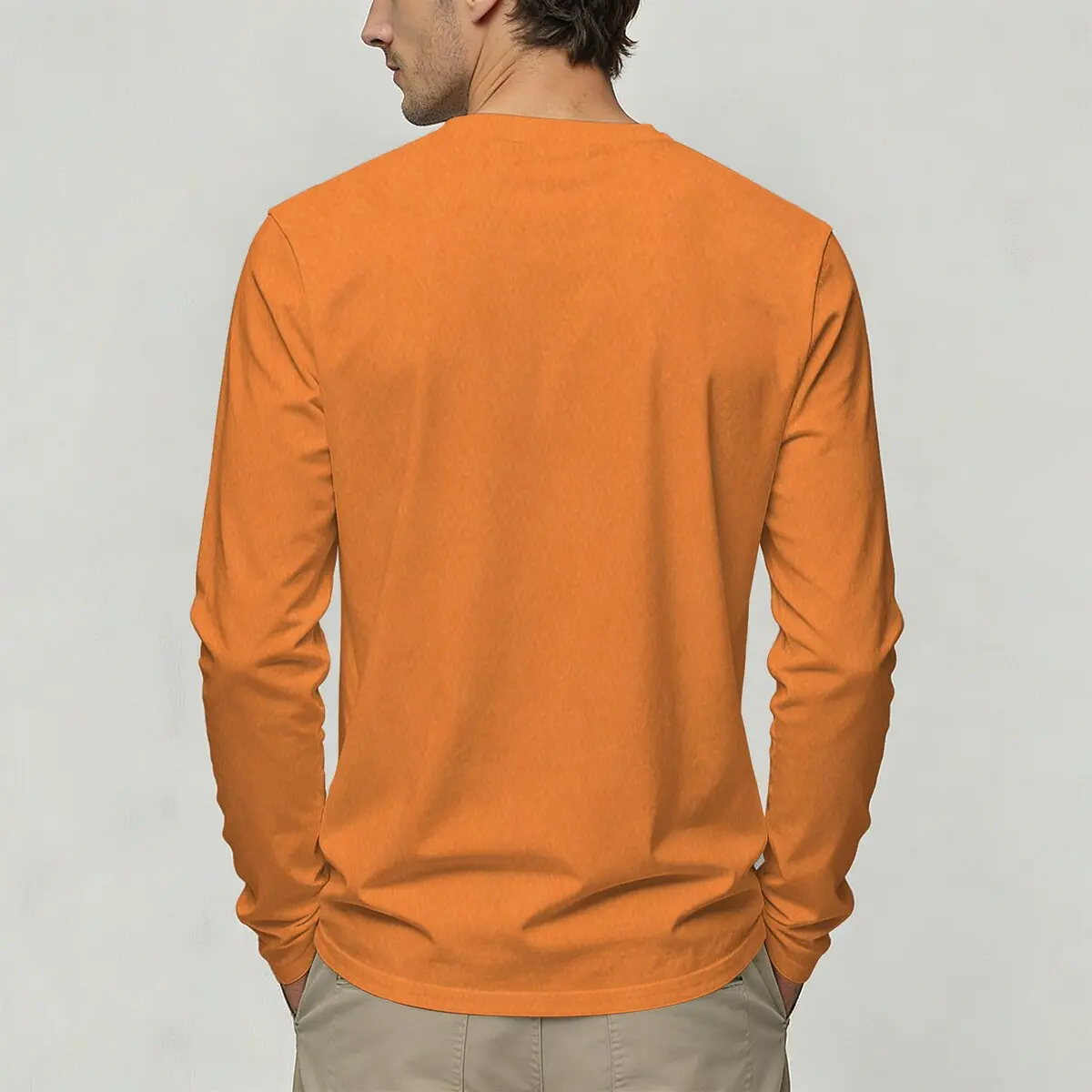 Einfaches und personalisiertes, orangefarben bedrucktes Herren-Langarm-T-Shirt mit Rundhalsausschnitt für Frühling und Herbst, vielseitiges Alltags-Oberteil. – Detail 5