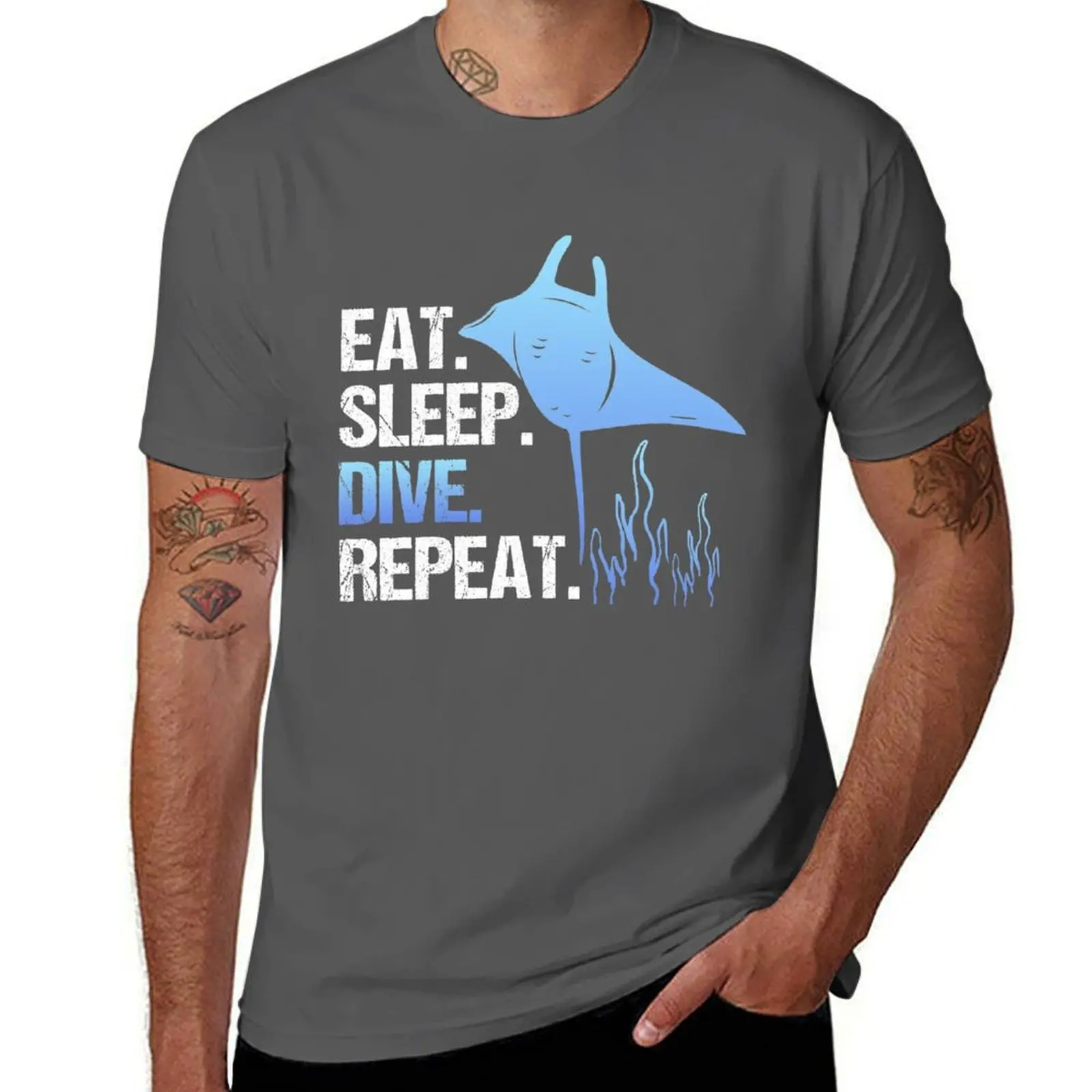 

Eat sleep dive repeat T-Shirt Thanksgiving Casual Tee