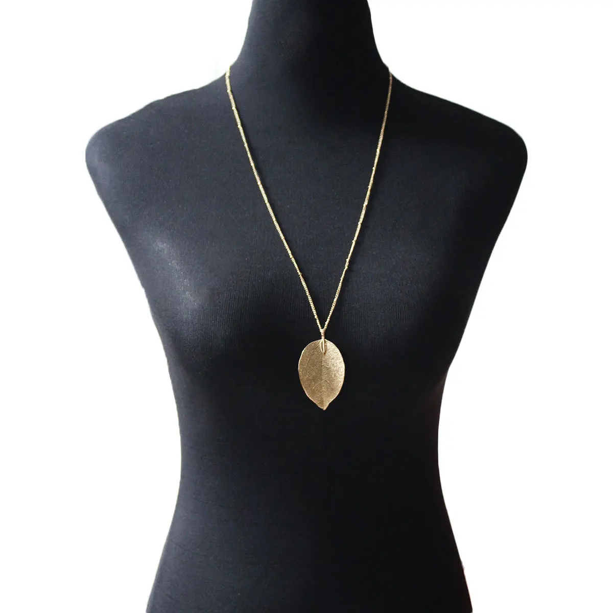 Real Leaf Sweater Chain Hollow Leaf Pendant Minimalist Fashion Necklace for Women Daily Jewelry Standard Length Silver Color