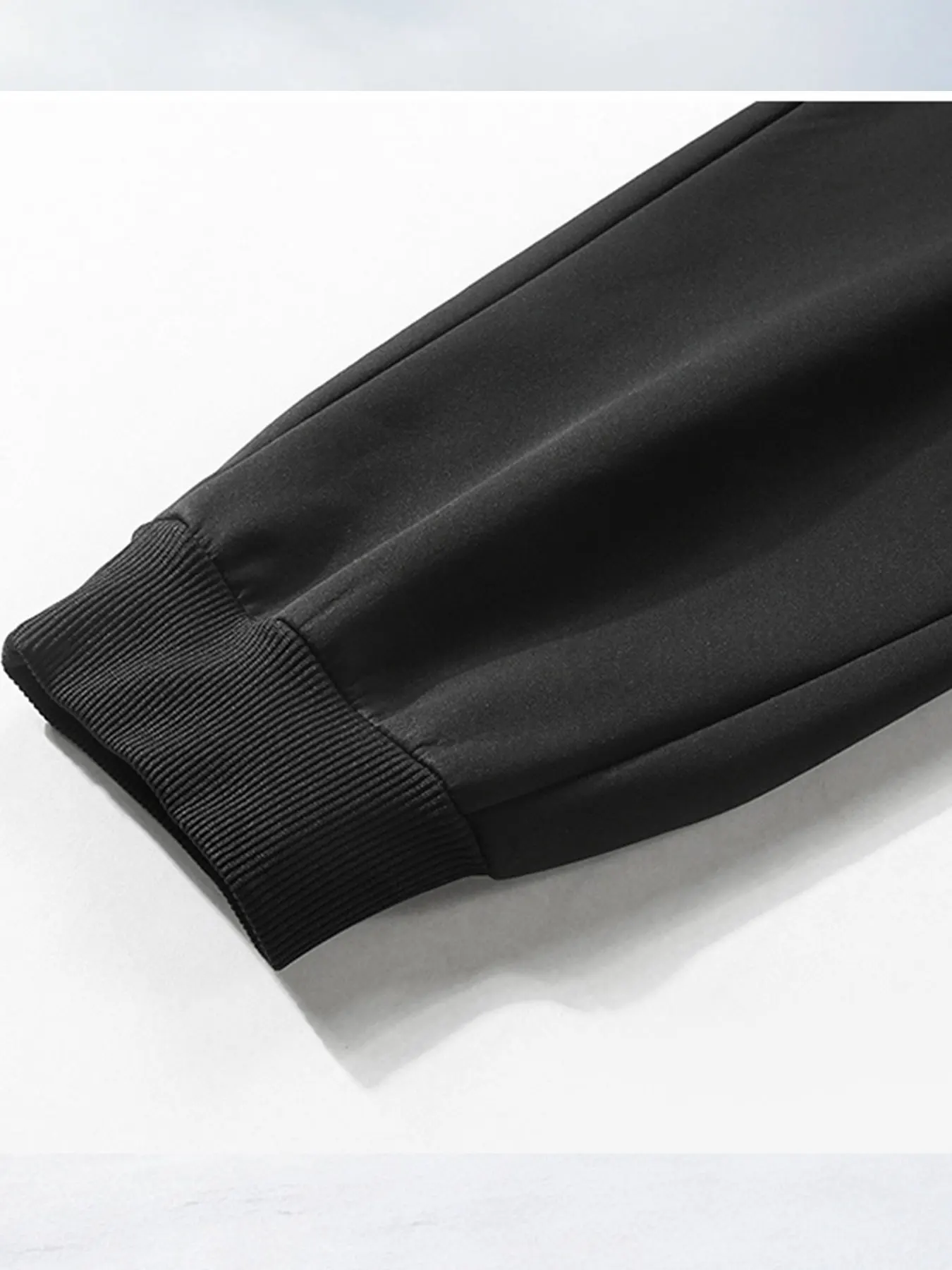 Winterhosen für Herren, 2er-Pack, Sport-Sweatpants, verdickte, warme Hosen, für kaltes Wetter, gefüttert, Herren-Thermo-Hosen, mit Fleece gefüttert. – Detail 7