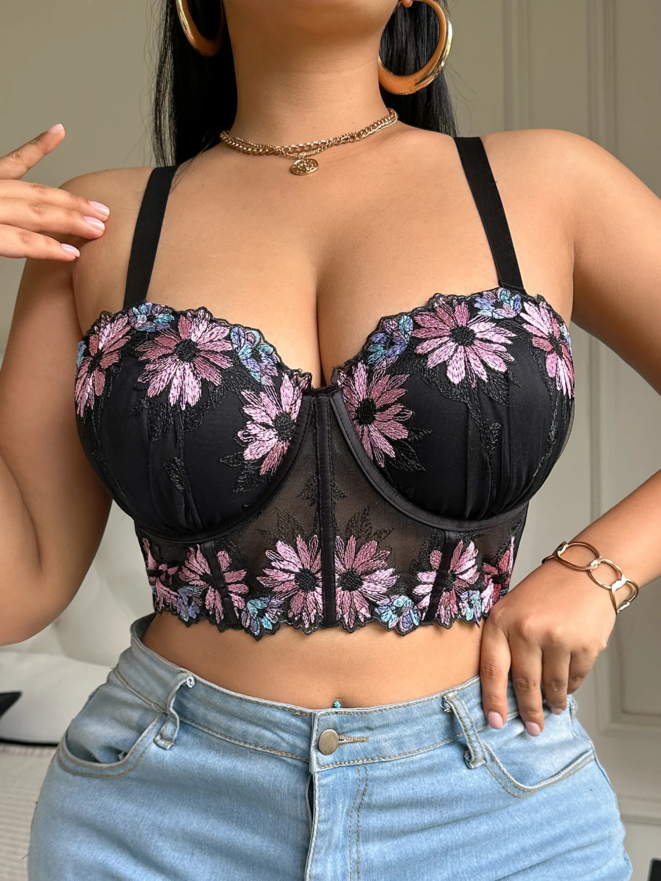 Plus Size Woman Floral Lace Embroidered Bra Thin Cup Underwire Push Up Wide Straps Side Support
