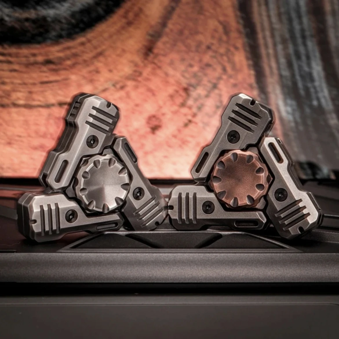 Retro Mecha Sensory Toys Edelstahl Fidget Spinner Slider EDC Metall Anti Stress ADHS Fidgeting Toys mit Keramiklager