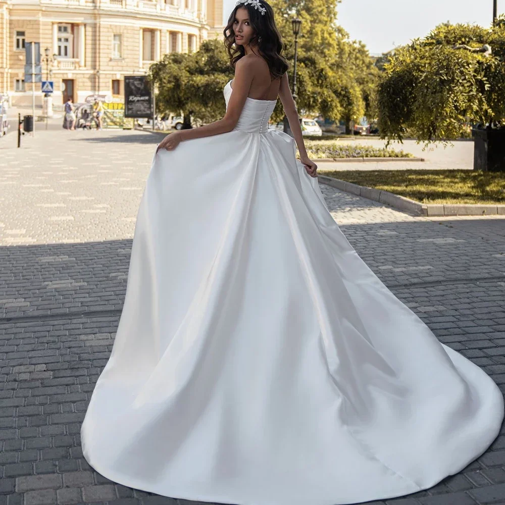 Abiti da sposa eleganti senza spalline svasati 2024 abiti da sposa principessa in raso senza schienale senza maniche per le donne Vestidos De Noiva