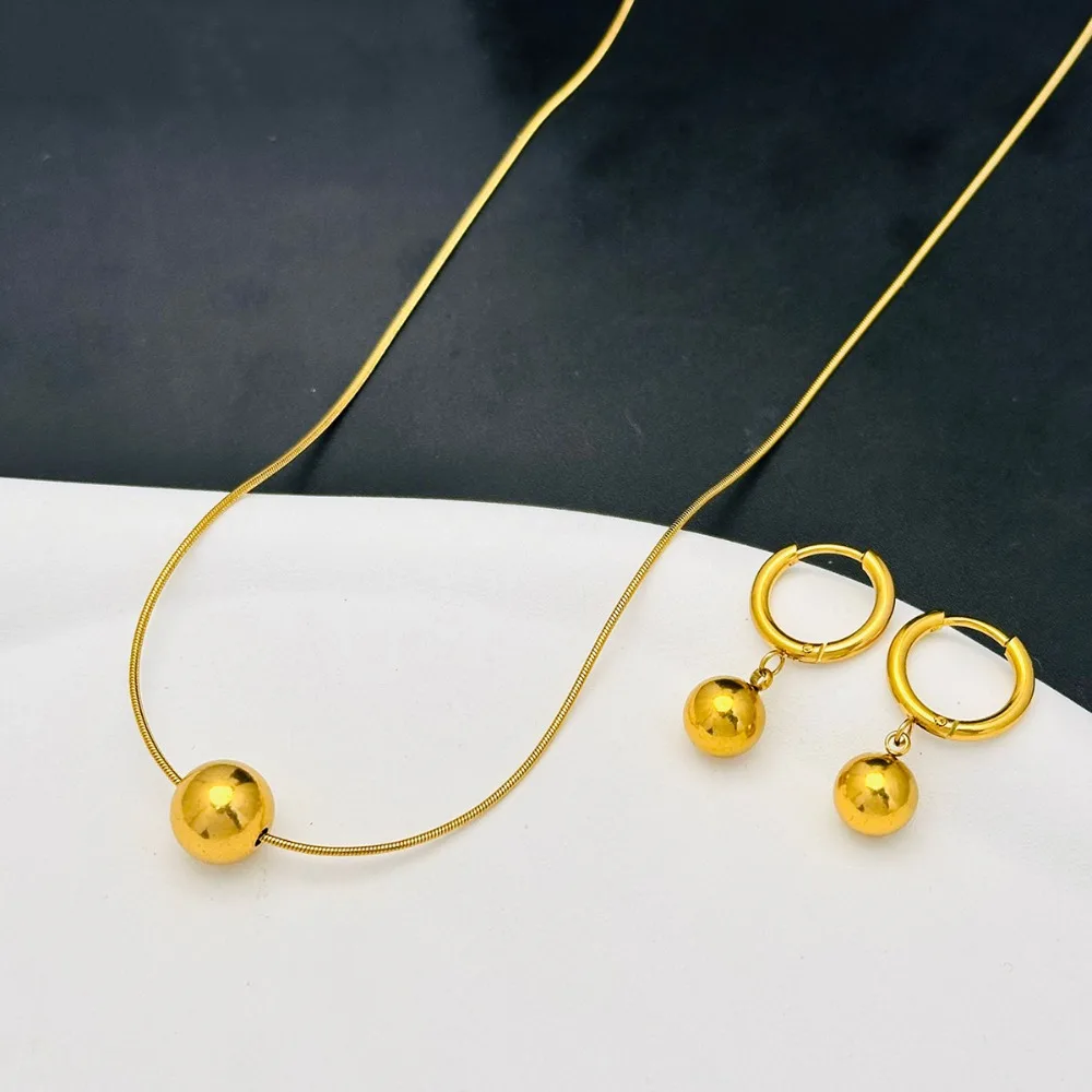 Classic Fashion Gold Color Stainless Steel Round Bead Lucky Pendant Necklace for Women Temperament Party Jewelry Colorfast Gift