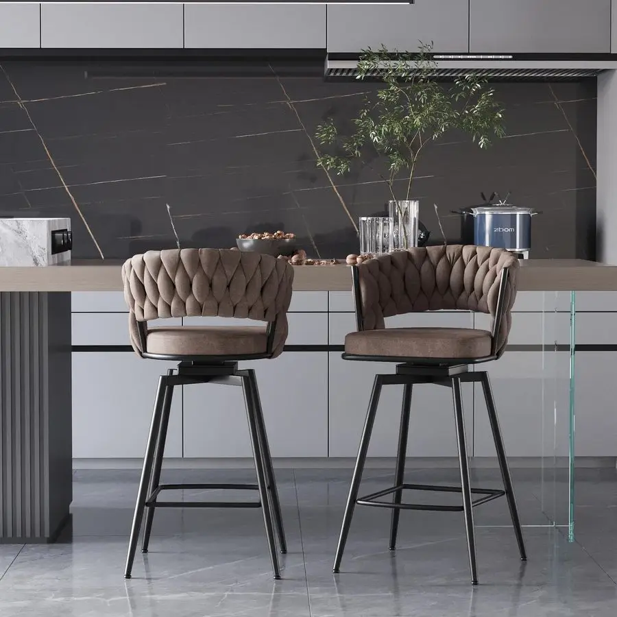 

Набор из 2 современных барных стульев с поворотом на 360°, 25-дюймовые барные стулья с плетеным сиденьем и подставкой для ног, барные стулья для барной стойки.