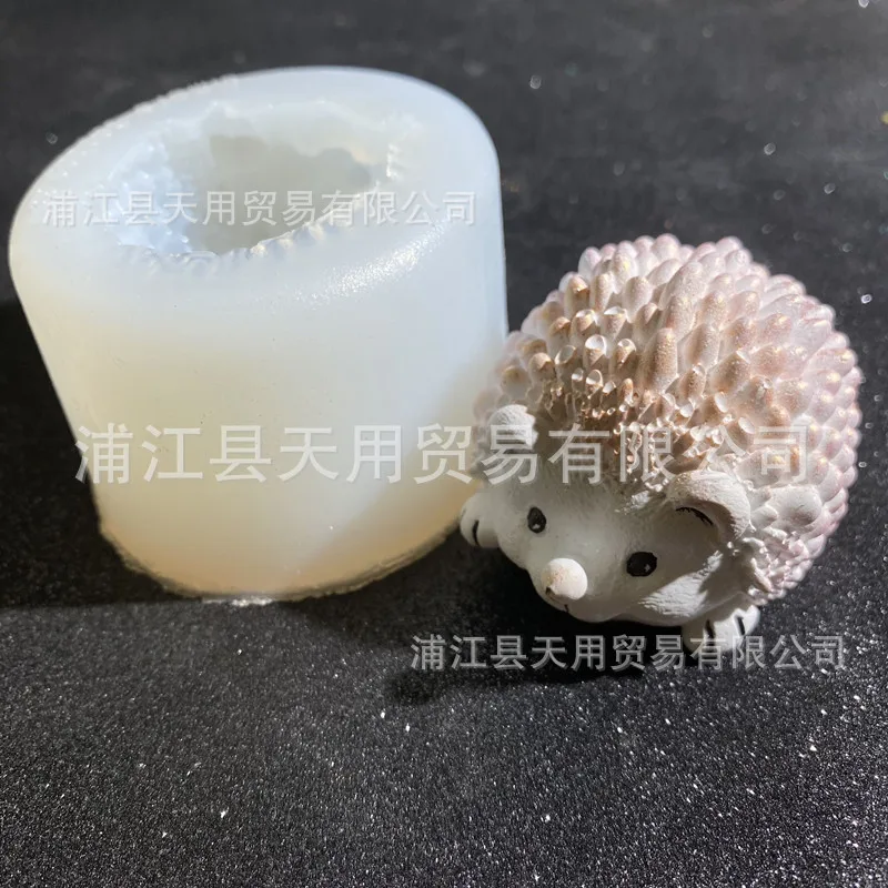 3D Hedgehog Mousse Cake Liquid Silicone Mold DIY Handmade Creative Epoxy Decoration Accessories Resin Molds Mould 15-984