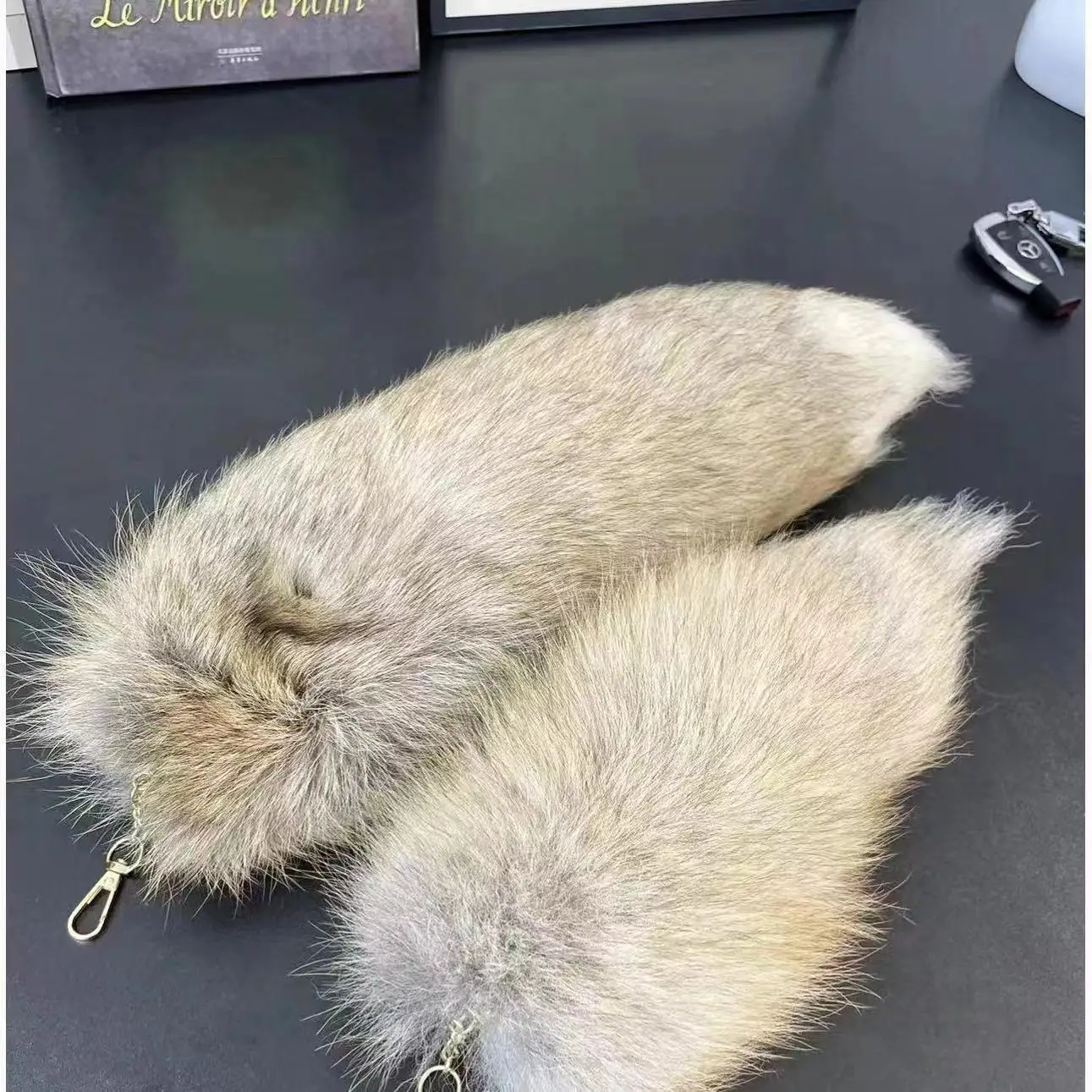 Real Fur Fox Tail Key Chain Cos Props DIY Raw Materials Bjd Tail Show Props Bag Pendant Key Chain High-End Gift