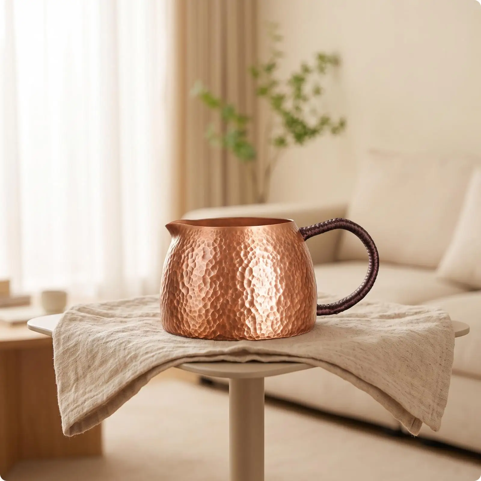 Copper Serving Pitcher Handmade Hammered Teapot Lilac Finish Retro Kettle with Loop Handle Smooth Drip Pour for Tea Ceremony
