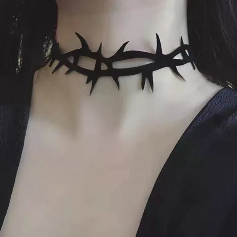 Thorns Velvet Choker Necklace For Women Vintage Clavicle Chain Gothic Girl Neck Jewelry Accessories Fashion