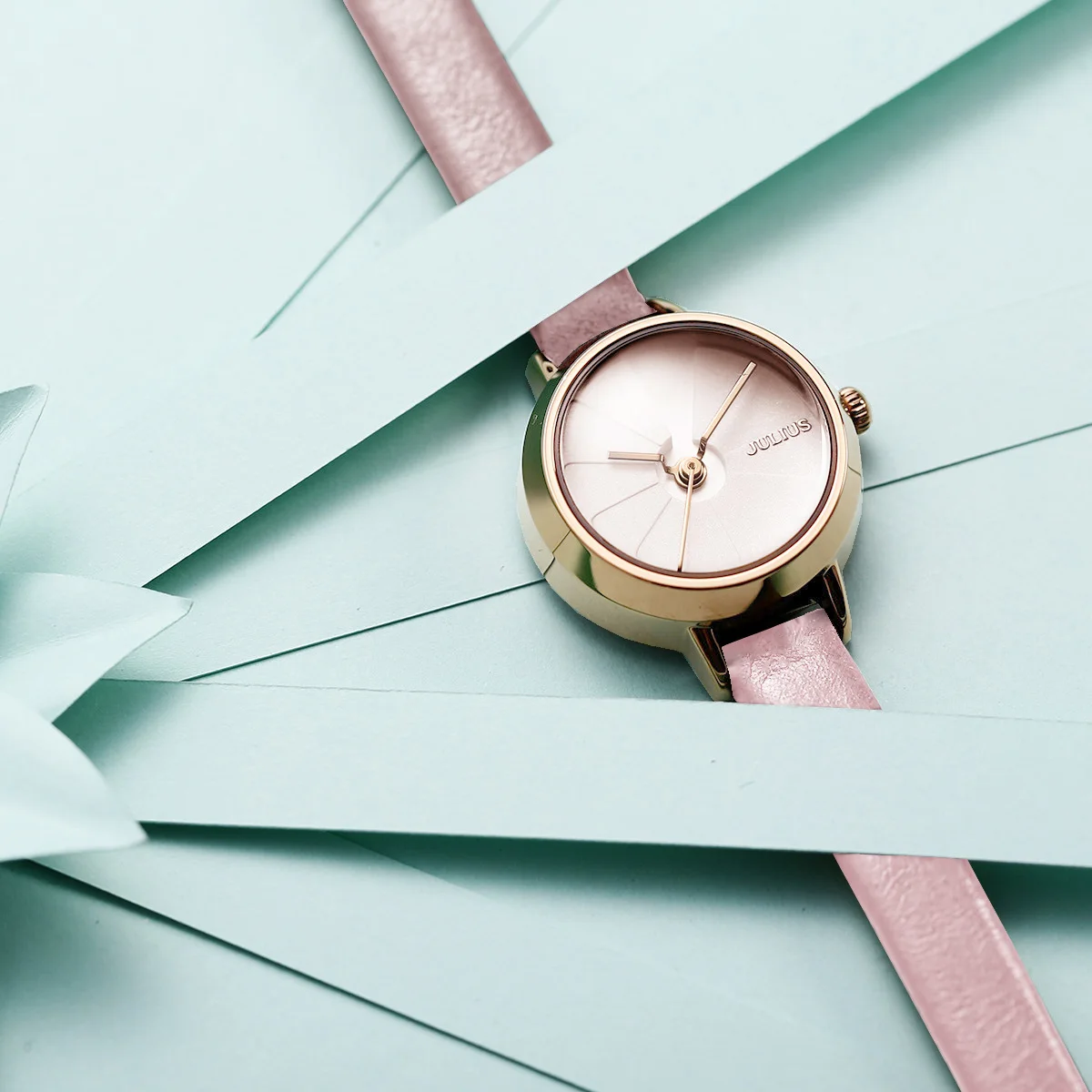Top Julius Lady Children Women\'s Watch Retro Bending Fashion Hours Mini Cute Dress Bracelet Leather Party Girl Birthday Gift