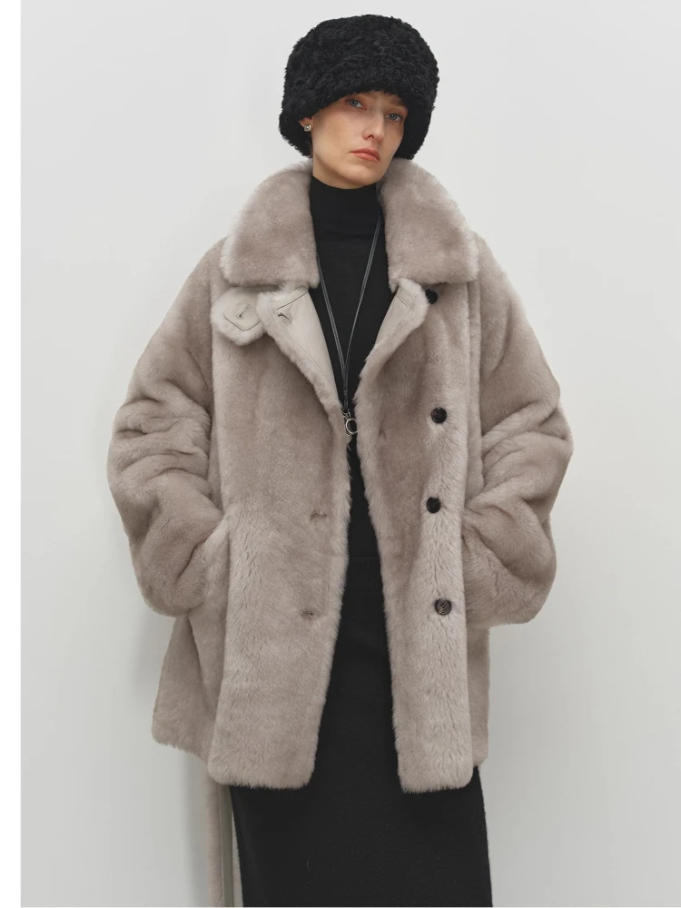 الراقية الفاخرة ميرينو الأغنام الفراء شيرلينغ الستر للنساء بسيطة رقيق شتاء دافئ جلد طبيعي معطف الفرو الحقيقي مع حزام