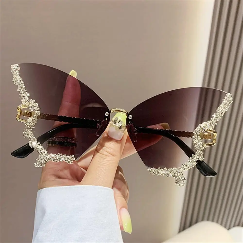 

Luxury Y2K Eyewear Oversized Ladies Shades Butterfly Sunglasses Purple Sunglasses for Women Bling Sun Glasses