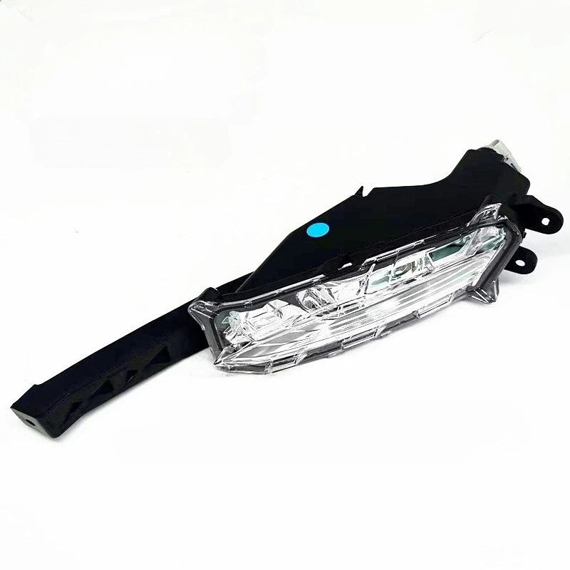 81220-78010 Suitable for 15-16 Lexus NX car left front anti-fog light assembly factory direct sales
