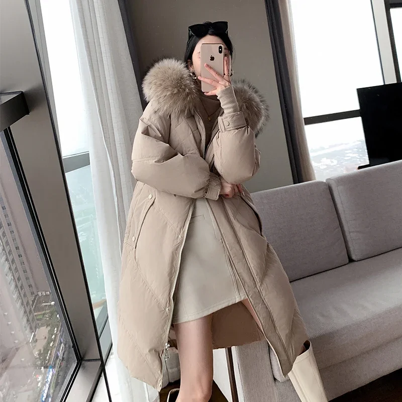 

2024 Winter New European Women Down Jacket Real Fur Collar and White Duck Down Thickened Insulation and Windproof Hood Parkas
