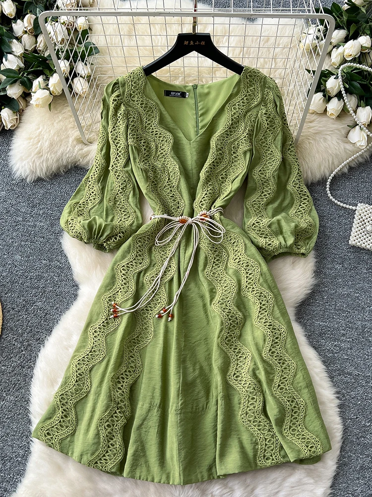 

Women Spring Dress French Retro Hollowed Out Lace Patchwork Lantern Sleeve Temperament V-neck Elegant Mid Length Vestidos DS076