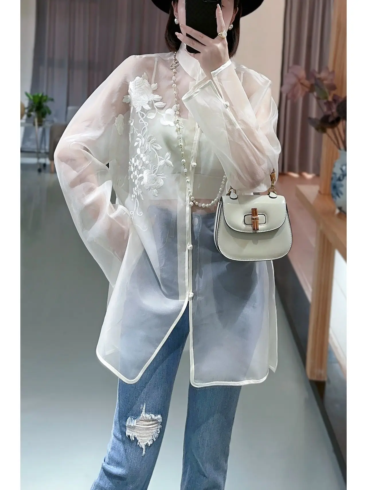 2024 retro chinese style oriental top women\'s spring autumn clothing heavy embroidery loose sleeve sunscreen coat bottom shirt