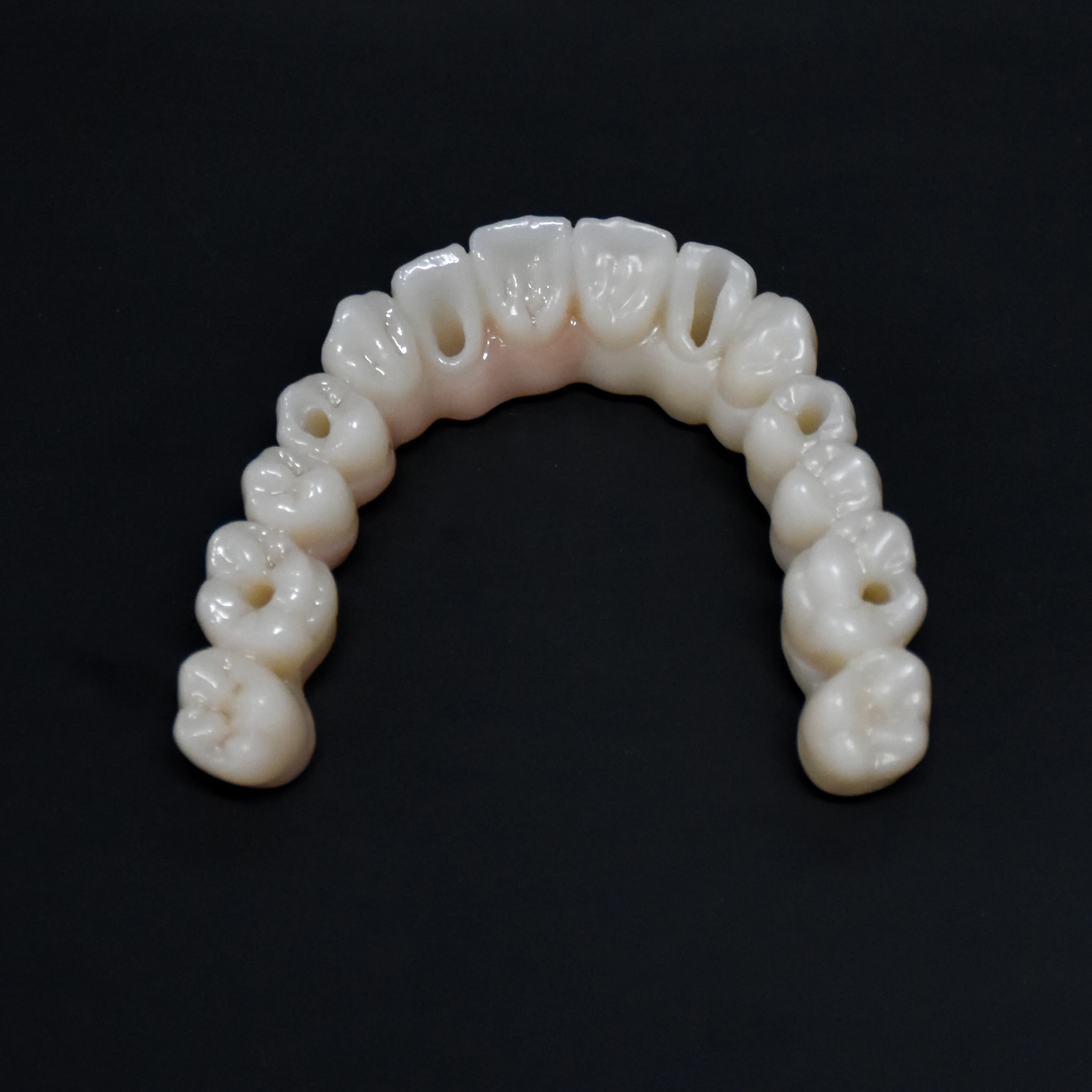 Dental Zirconia Block 98mm GUSROM 4D X ML Multilayer Tosoh Zirconia Disc for Dental Lab CAD/CAM Crown Bridge 1300–800MPa Vita16