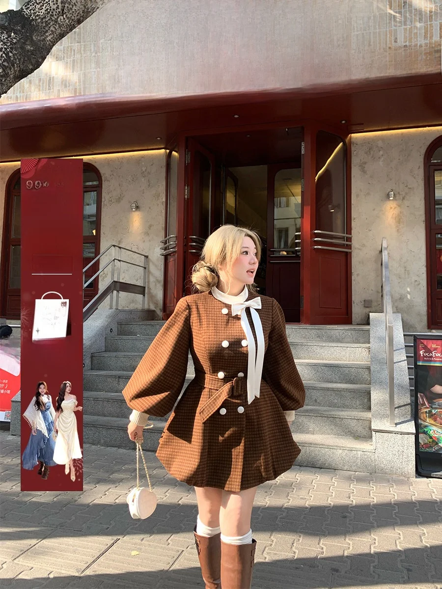 

Женское шерстяное пальто Annie с атласным воротником в стиле пэчворк, подолом в клетку с цветочным узором, приталенное, больших размеров, в клетку, Sweet Princ Sle