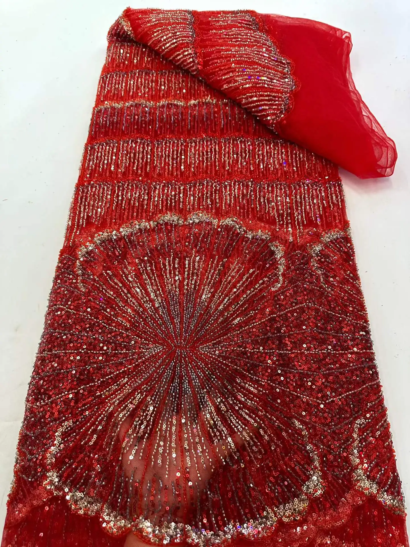 

Роскошная элегантная африканская ткань с бисером и пайетками для жениха, французское тяжелое кружево 2026 года, нигерийское кружево для свадебных и праздничных платьев