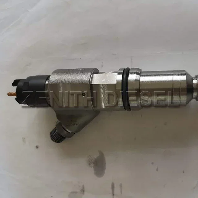 Common Rail Fuel Injector 0 445 120 157  For SAIC-IVECO HON GYAN 504255185