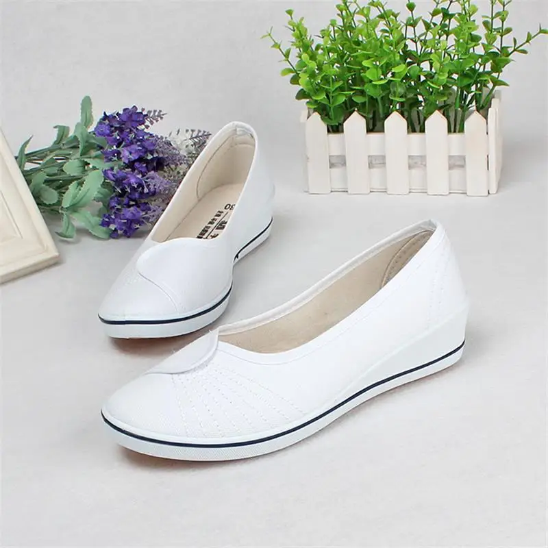 White Lace Hollow Breathable Little White Shoes Flat Mid Wedge Heel Women\'s Summer Beauty Shoes White Sneakers Women