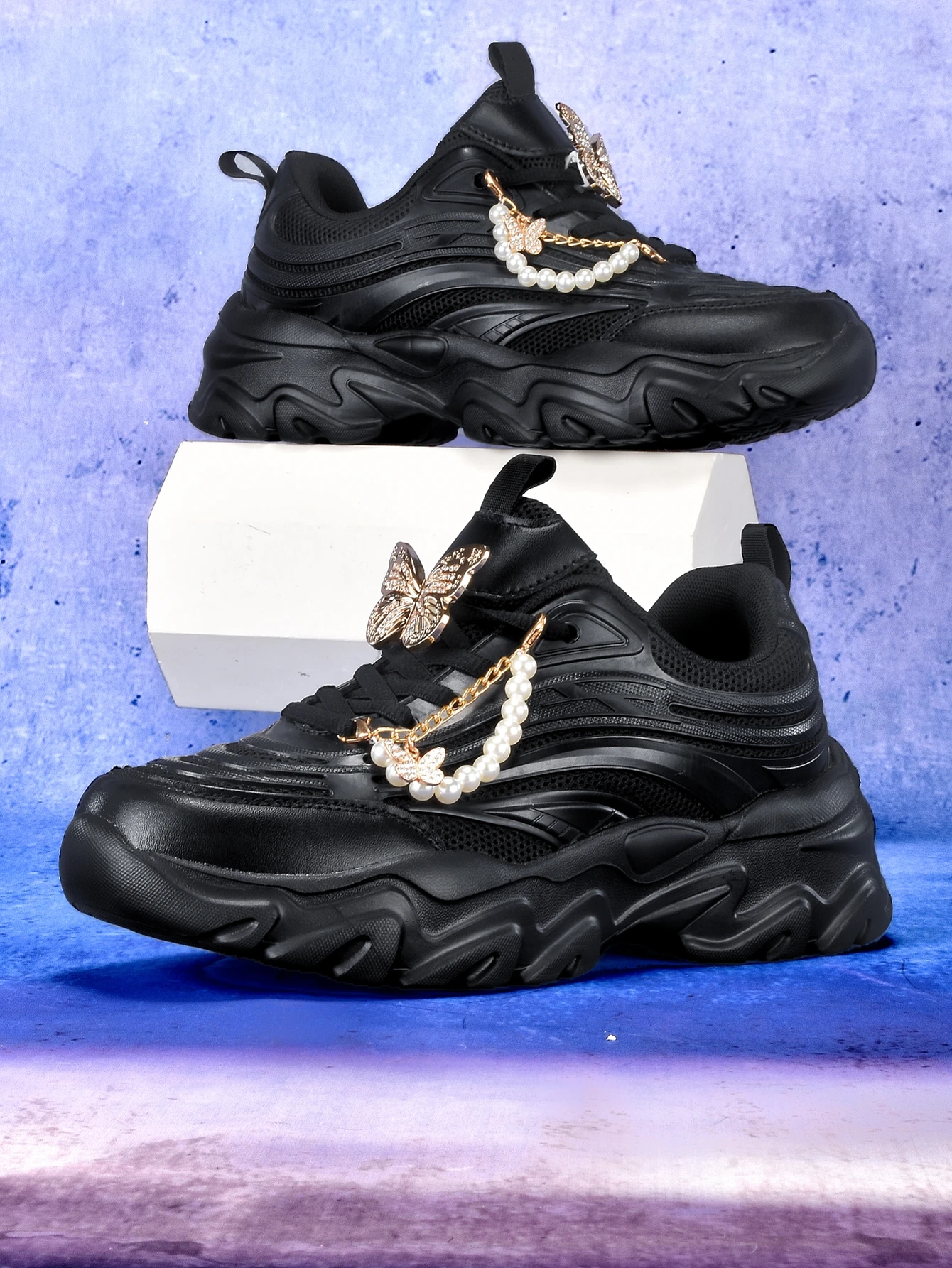 Women's Thick-Soled 5cm Height-Increasing Black Dad Shoes, Y2K Sweet-Cool Spicy Girl Style, Butterfly Pearl Chain Decoration, Casual Sneakers, All-Season Mesh Breathable Patchwork Upper, Soft Sole, Lightweight, Unique Design, Student-Friendly, Campus Daily Commute, Versatile Trendy Women's Shoes