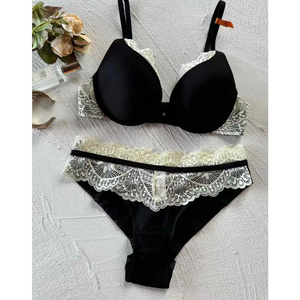 EU/USスタイルセクシープッシュアップブラ＆パンティーセット – レーストリム付きサテンカップ、薄手のトップ＋厚手のボトムで自然なリフトと曲線を実現