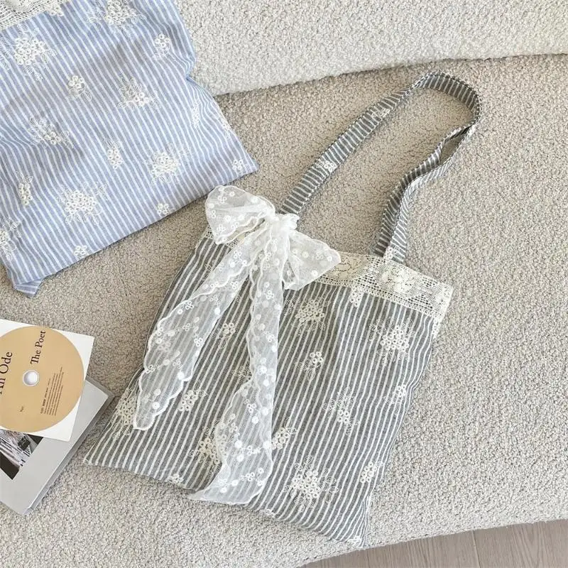 Große Tragetasche mit Spitze und Schleife im Koreanischen Stil, Einfache Canvas-Handtasche, Kawaii Stofftasche mit Großer Kapazität für Reisen – Detail 4