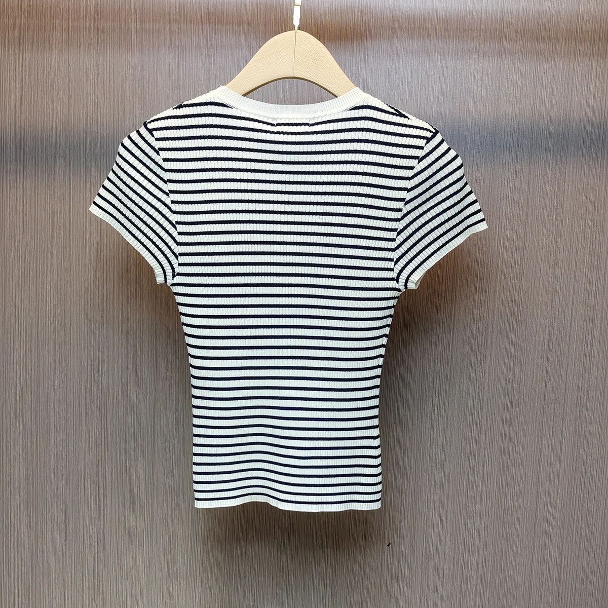 

Slim Fit Women's Knitted ort Sve Striped Top Faionable Korean Sle Commute Sle Nylon Fabric round Ne ort Length