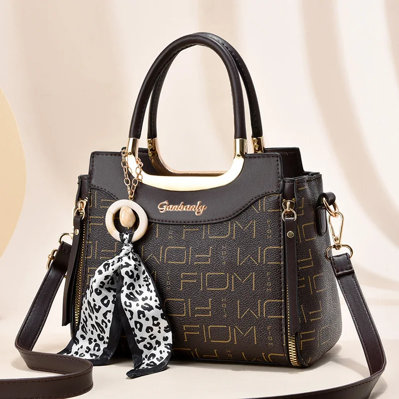 Fashionable Design Luxury Handbags Trendy PU Leather Large Capacity Ladies Crossbody Bag Simple Travel Shoulder Bag