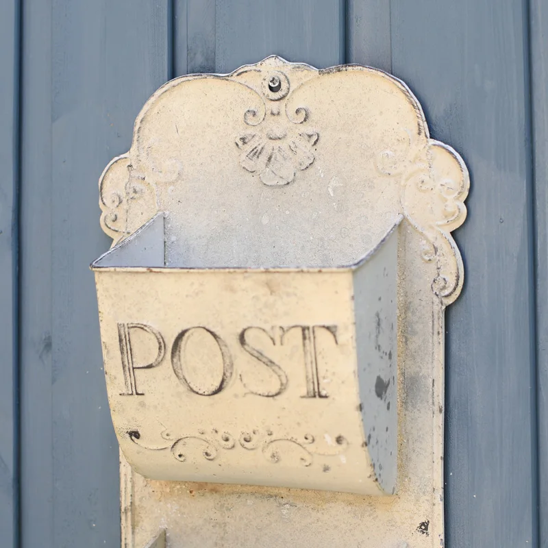 Retro Farmhouse Wall Mounted Storage Box White Metal It Can Used As Plant Planter Outdoor Garden Decorations