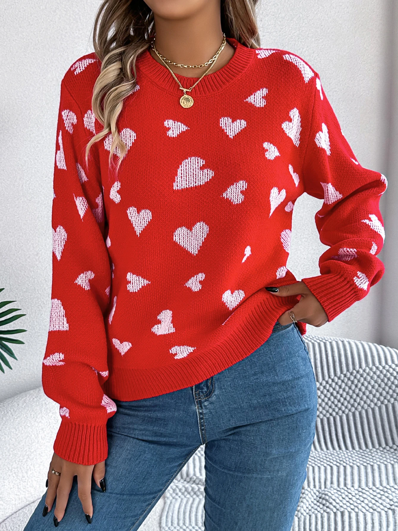 Autumn and Winter Casual Contrasting Color Heart Shape Print Long Sleeved Pullover Sweater Valentine\'s Day Gift Women Tops