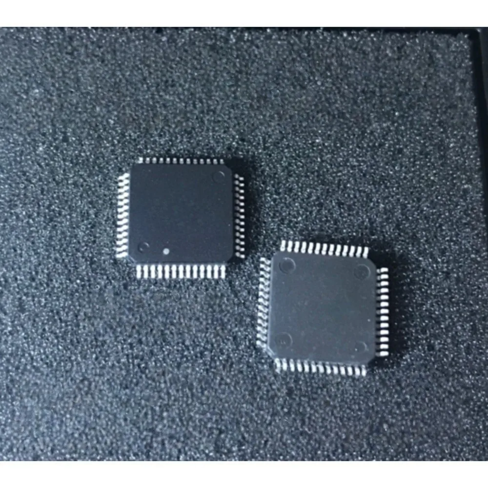 5PCS D78F0527A D78F0526A 821034DN IDT821034 ADUC848BSZ62-3 ADUC848BSZ62 XRT75VL00DIV T75VL00DIV SCB56374AEB 1L60W QFP-52