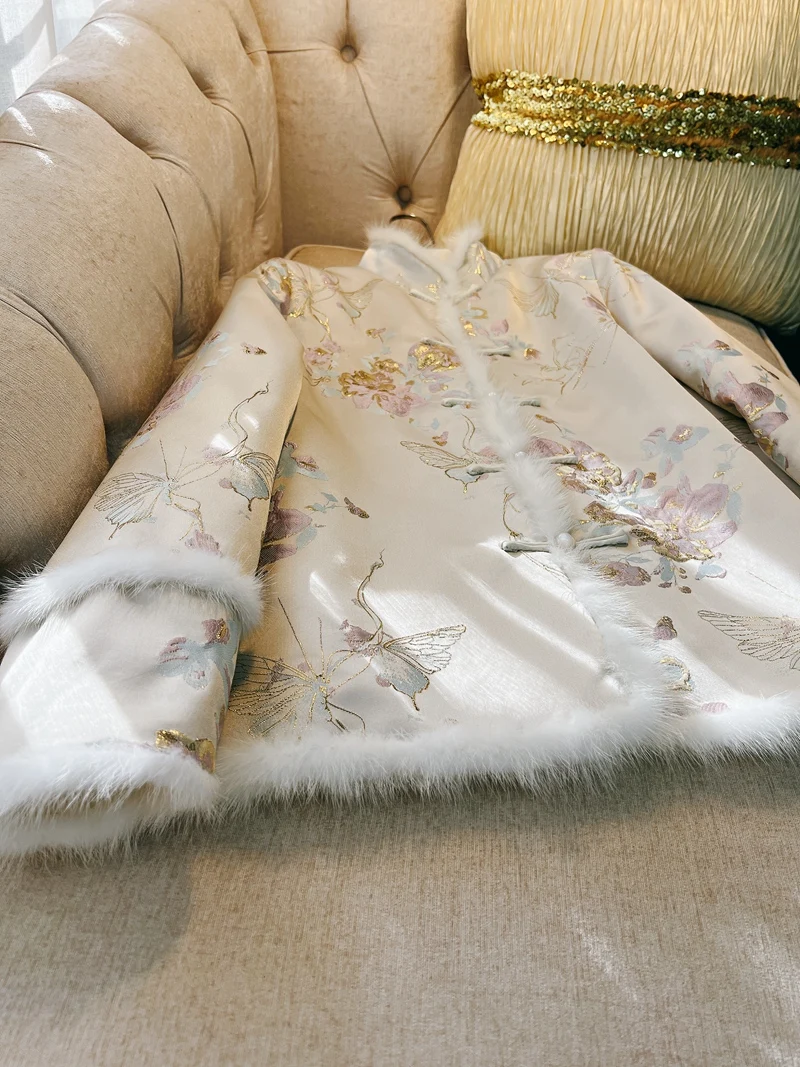 

Новая китайская хлопковая тюнетная одежда для весеннего фестиваля, одежда для посетителей из норкового меха, легкое роскошное женское платье Ципао в стиле ретро...