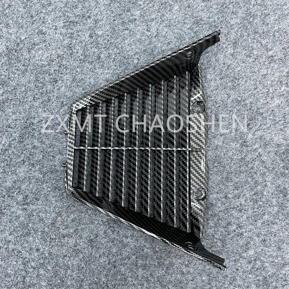 The motorcycle fairing is suitable for CBR1000RRR-SP 2020, 2021, 2022, 2023, 2024 20-24 triangular belly carbon fiber paint